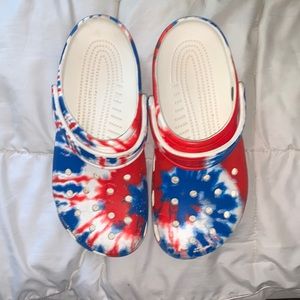 red,white,& blue tie dye crocs